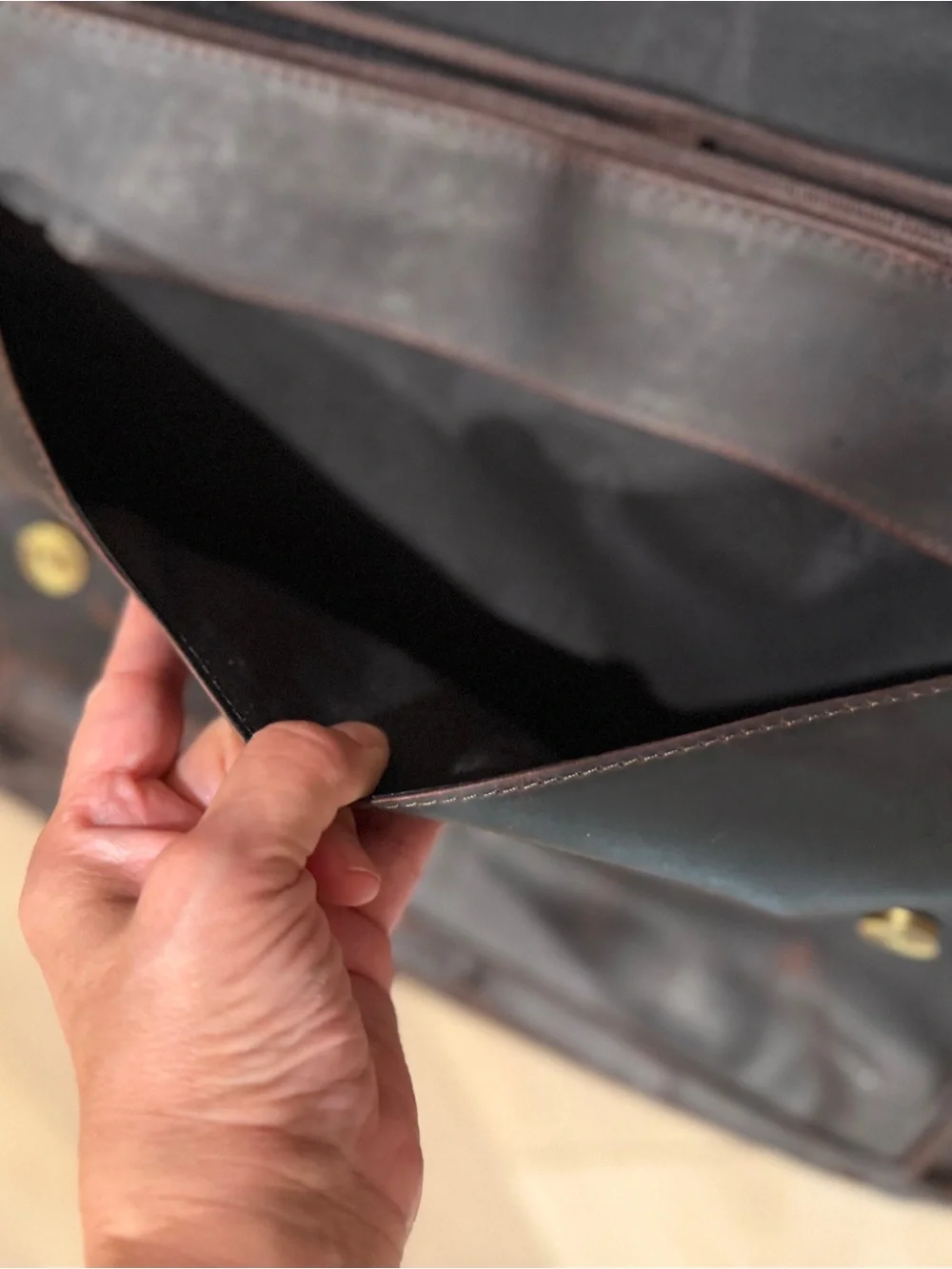 Classic Dark Brown Leather Messenger Bag